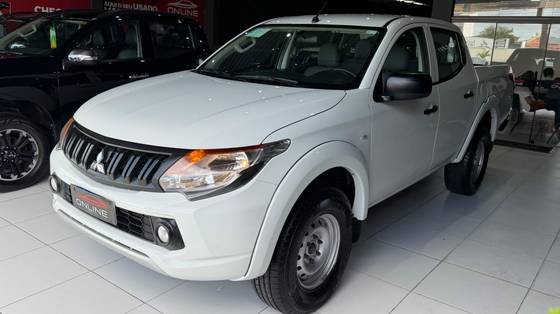 MITSUBISHI L200 TRITON 2.4 16V TURBO DIESEL GL CD 4X4 MANUAL